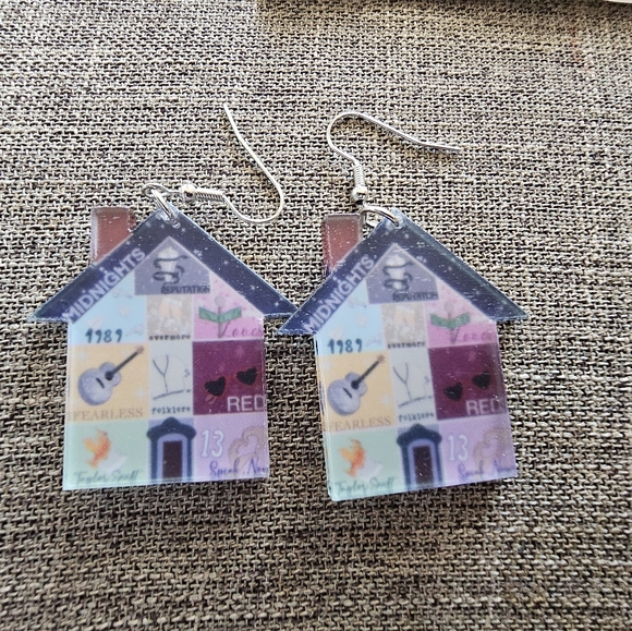 Taylor swift house earrings - Picture 8 of 8